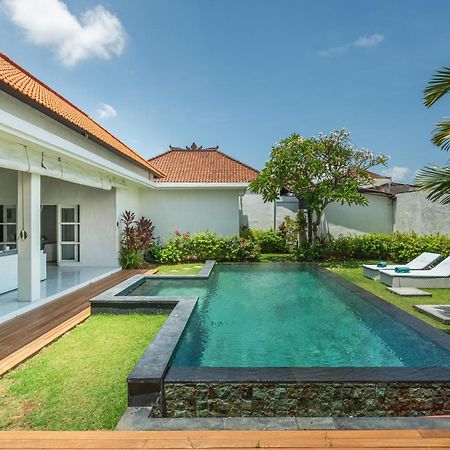 Modern 3 Bedrooms Villa Beach Walking Distance Семиньяк Экстерьер фото